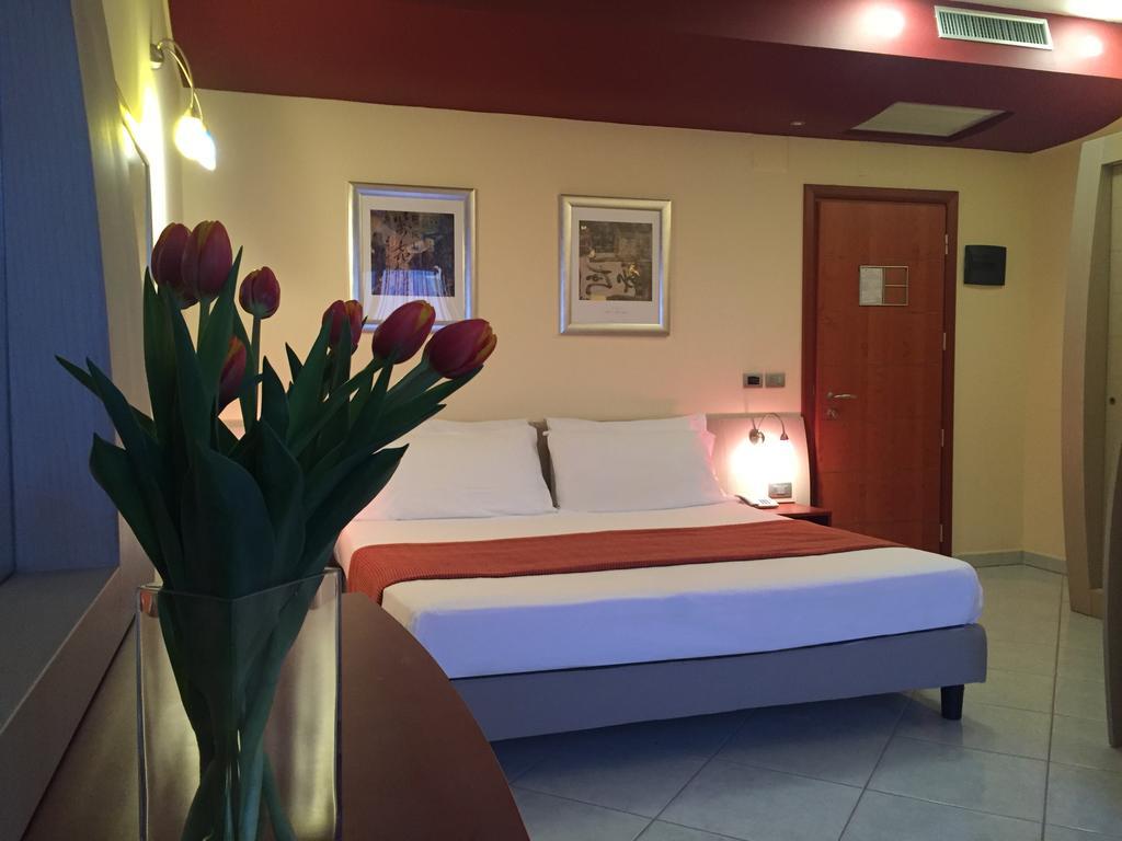 Meridian Hotel Guardia Piemontese Terme Extérieur photo
