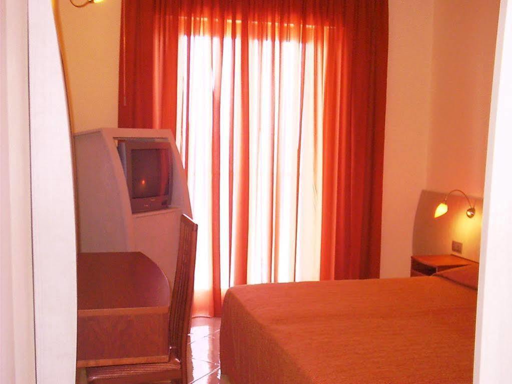 Meridian Hotel Guardia Piemontese Terme Extérieur photo